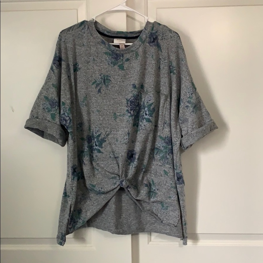 A short sleeve floral print shirt